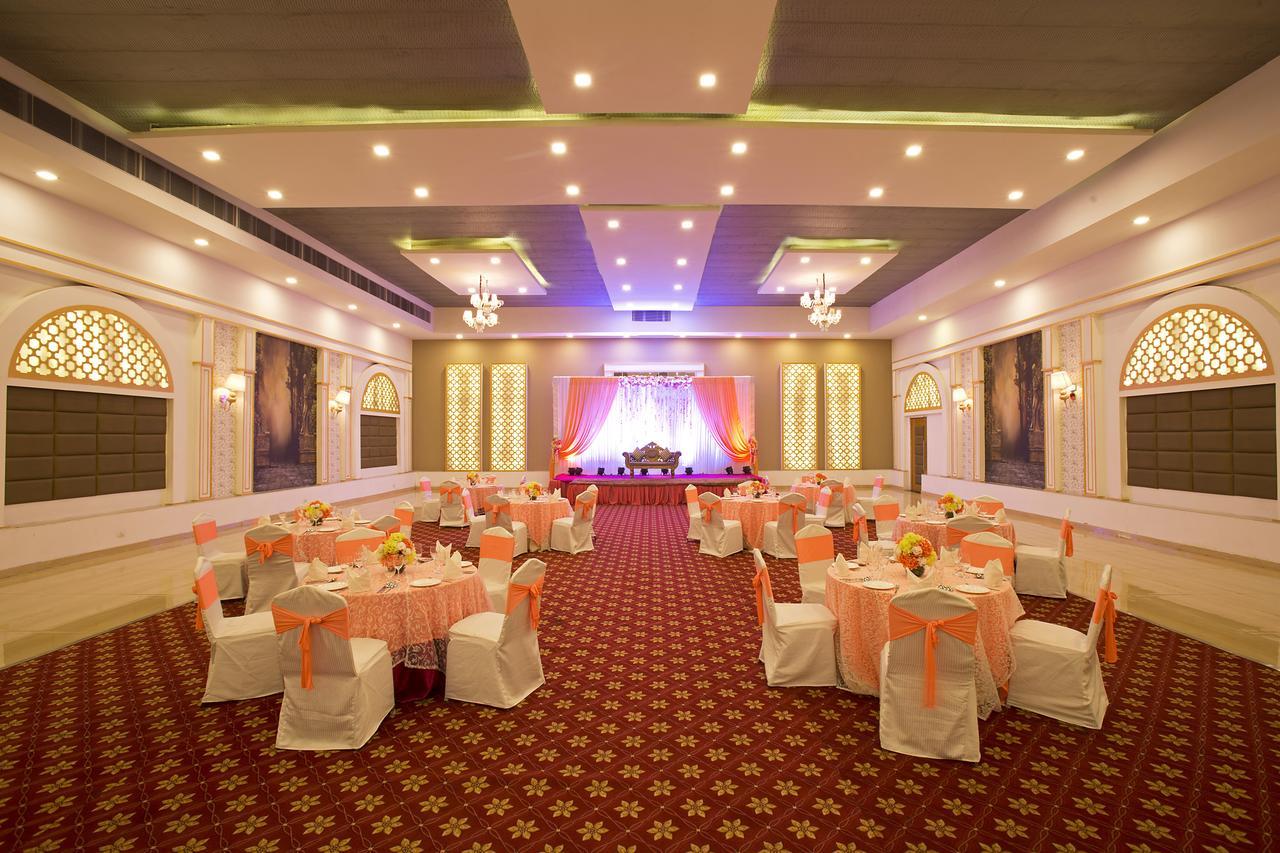 Inde Hotel Chattarpur 뉴델리 외부 사진
