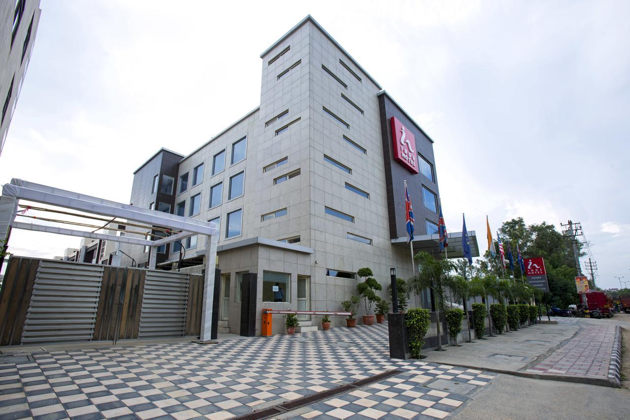 Inde Hotel Chattarpur 뉴델리 외부 사진