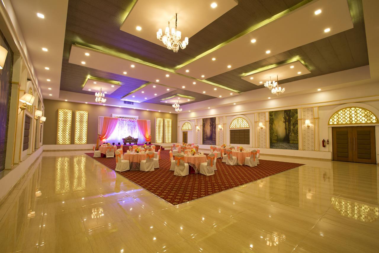 Inde Hotel Chattarpur 뉴델리 외부 사진