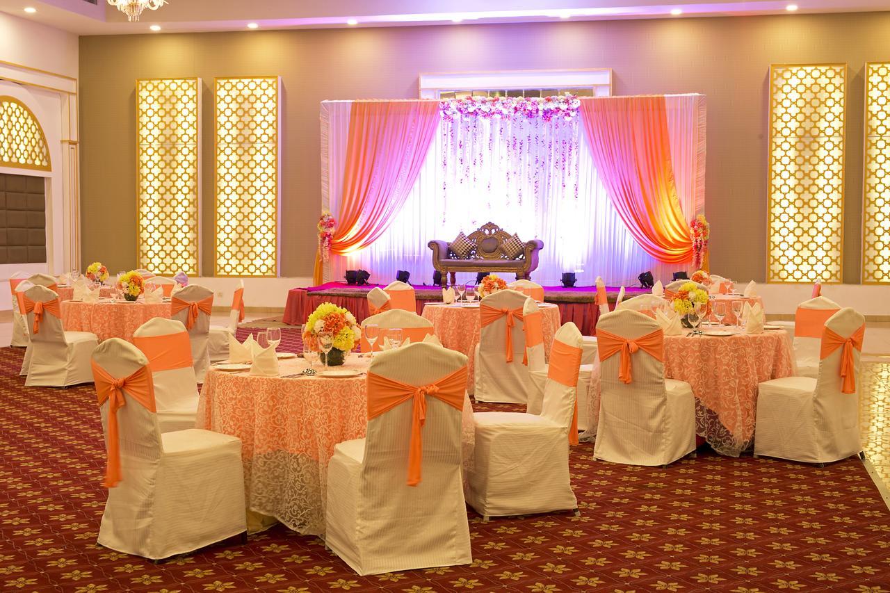 Inde Hotel Chattarpur 뉴델리 외부 사진
